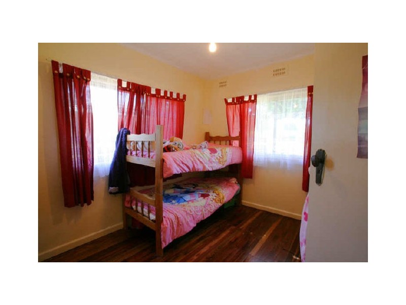 43 Albatross Road, Nowra NSW 2541