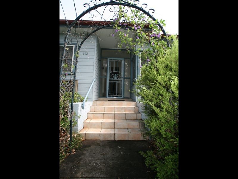 112 Douglas Street, Nowra NSW 2541