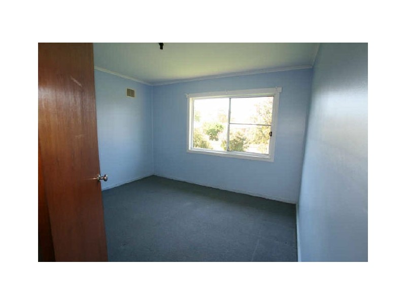 30 Ritchie Street, Bomaderry NSW 2541