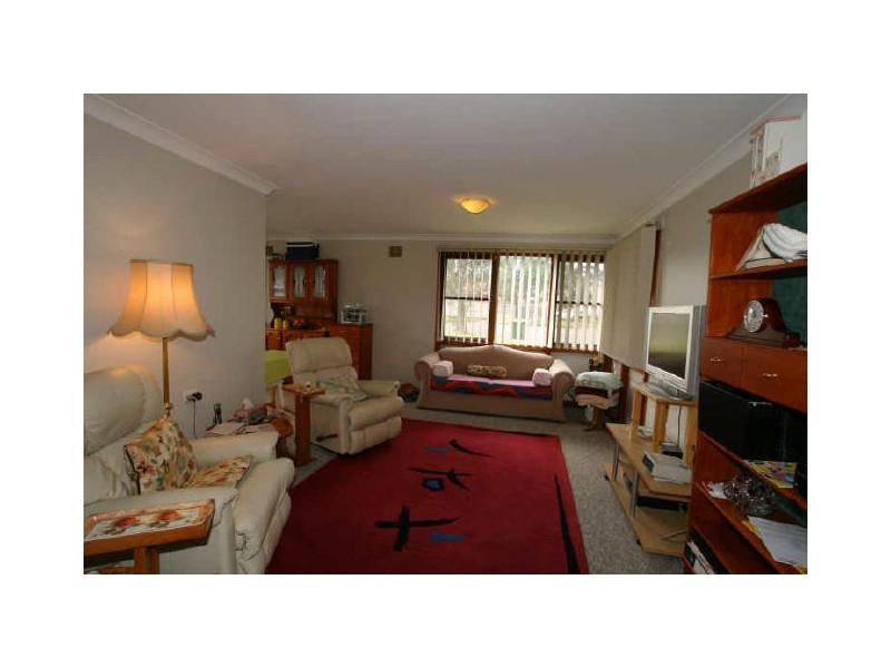 2 Anzac Street, Nowra NSW 2541