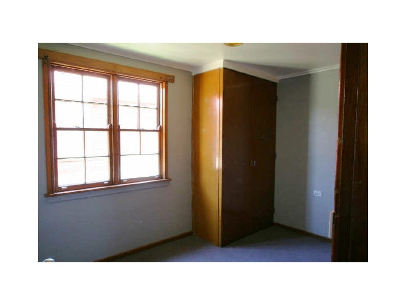 15 Hobart Street, Nowra NSW 2541