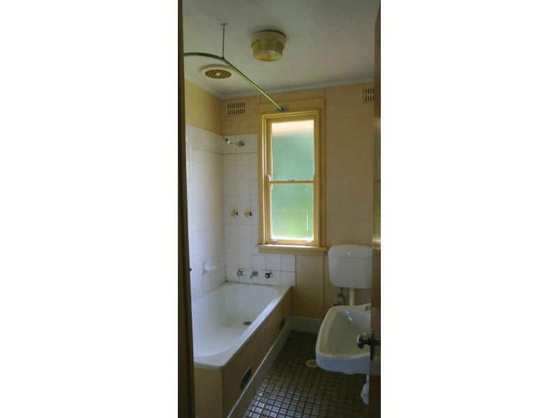 15 Hobart Street, Nowra NSW 2541