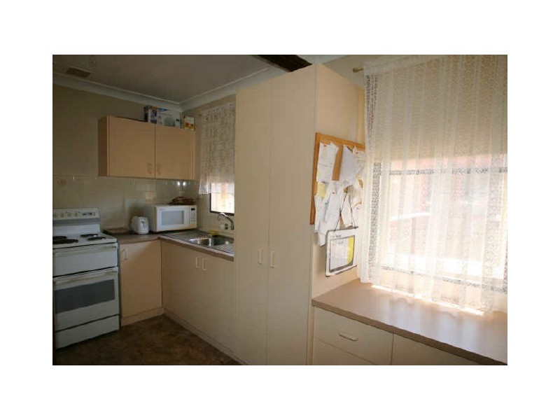 35 McDonald Avenue, Nowra NSW 2541