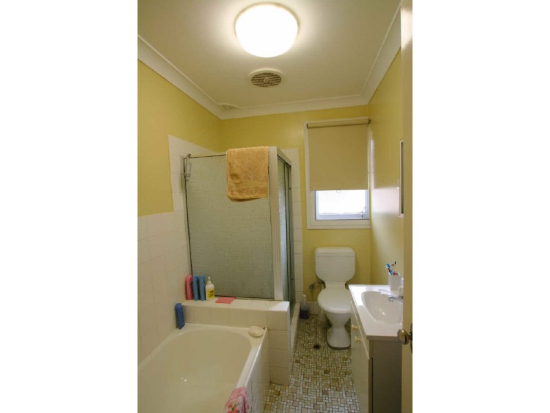 35 McDonald Avenue, Nowra NSW 2541