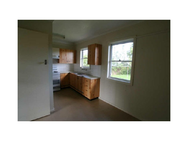 104 Bunberra Street, Bomaderry NSW 2541