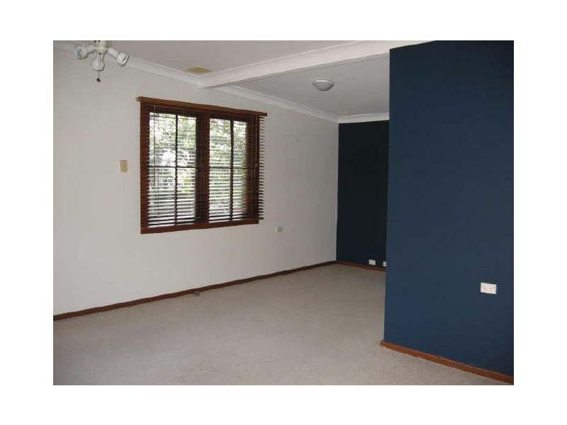 13 Wondalga Cres, Nowra NSW 2541