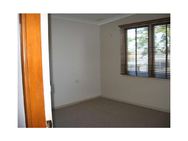 13 Wondalga Cres, Nowra NSW 2541