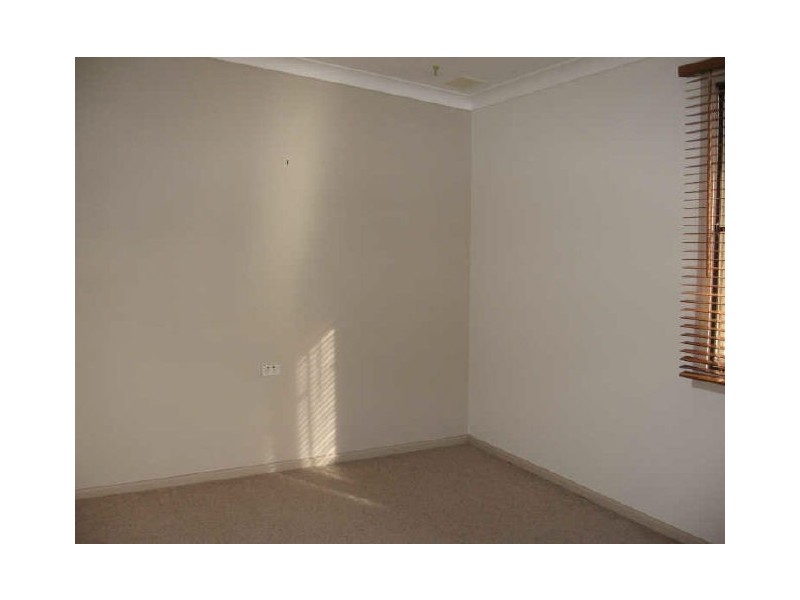 13 Wondalga Cres, Nowra NSW 2541