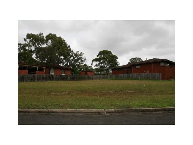 32 Elder Crescent, Nowra NSW 2541