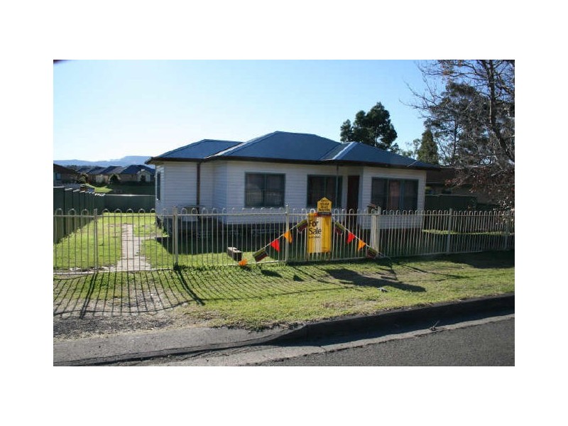105 Moss Street, Nowra NSW 2541