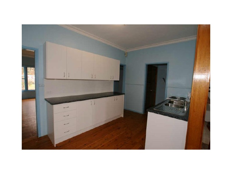 105 Moss Street, Nowra NSW 2541