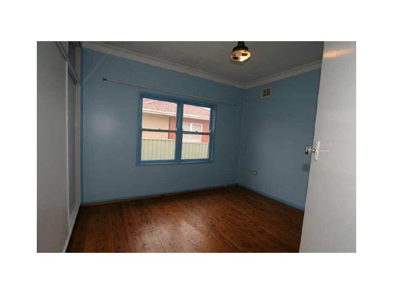 105 Moss Street, Nowra NSW 2541