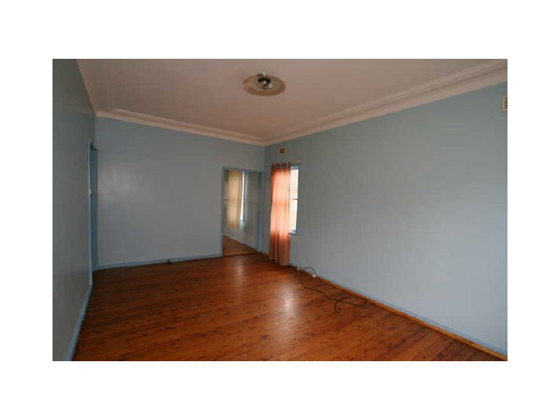 105 Moss Street, Nowra NSW 2541