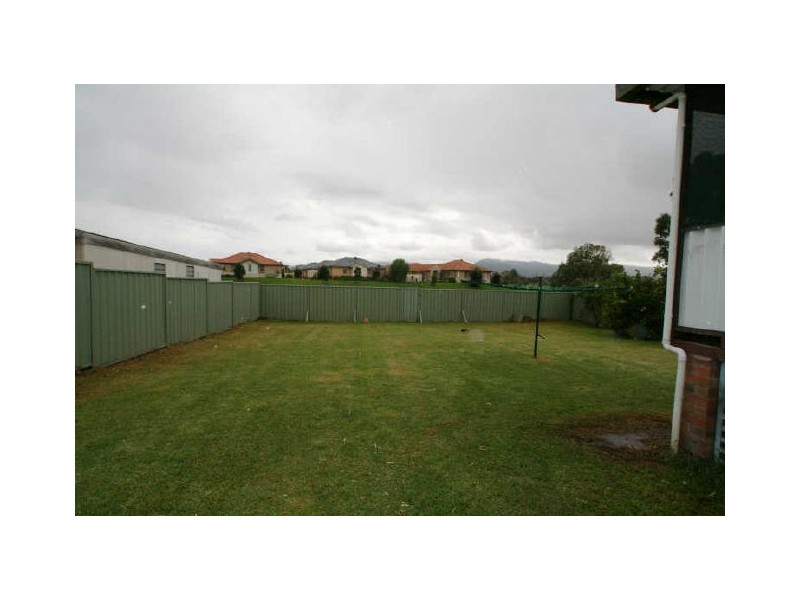 105 Moss Street, Nowra NSW 2541