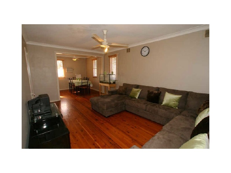 11 Miller Avenue, Nowra NSW 2541