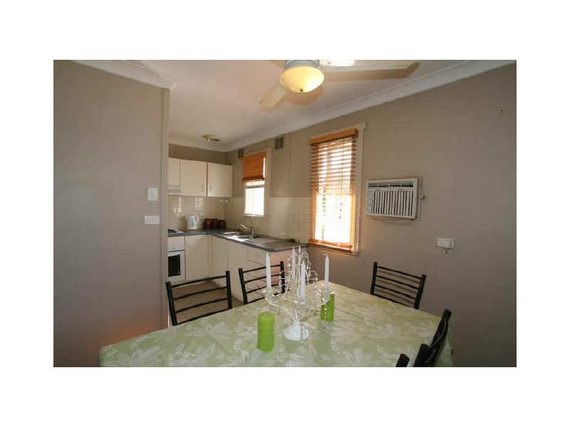 11 Miller Avenue, Nowra NSW 2541