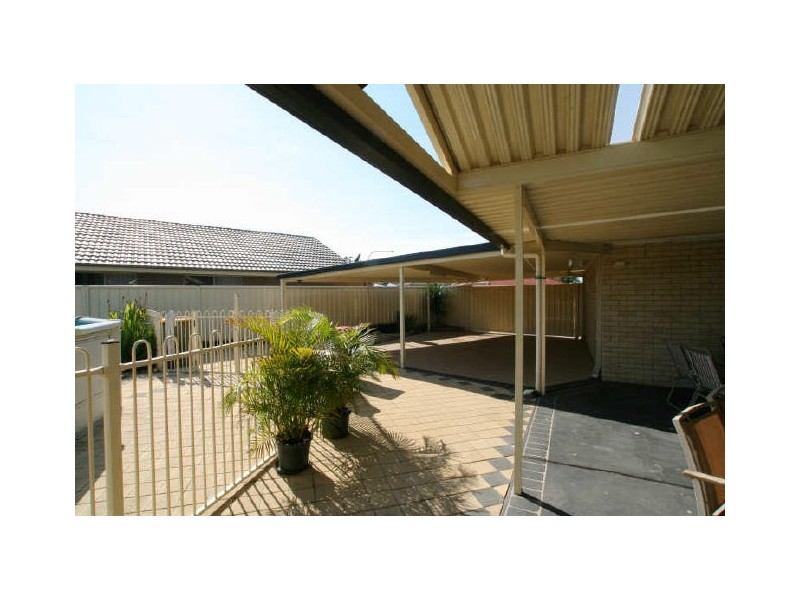 8 Kardella Avenue, Nowra NSW 2541