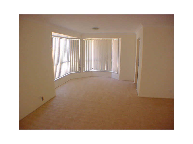 15 Lacebark Grove, Worrigee NSW 2540