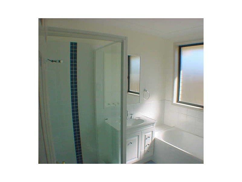 15 Lacebark Grove, Worrigee NSW 2540