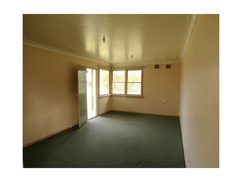 23 Quiberon Street, Nowra NSW 2541