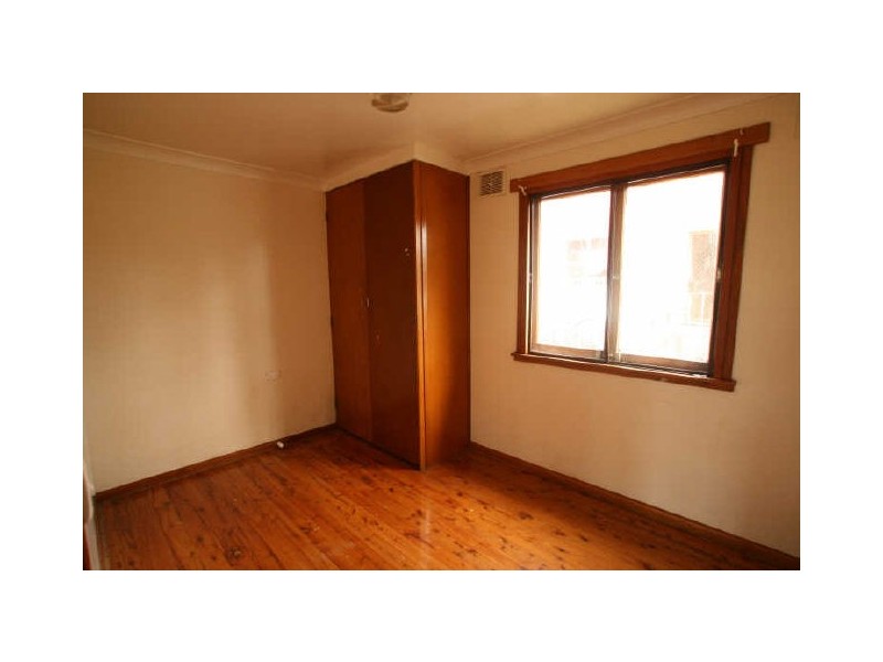 34 McKay Street, Nowra NSW 2541