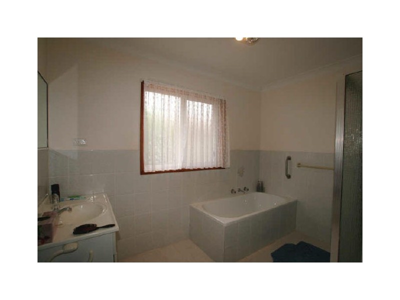 1/17 Wilari Close, Bomaderry NSW 2541