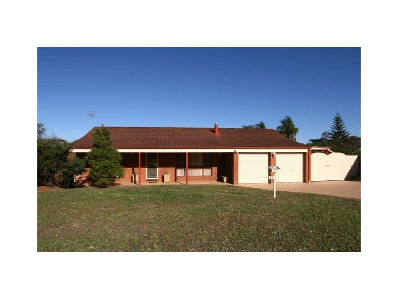 14 Halcot Avenue, North Nowra NSW 2541