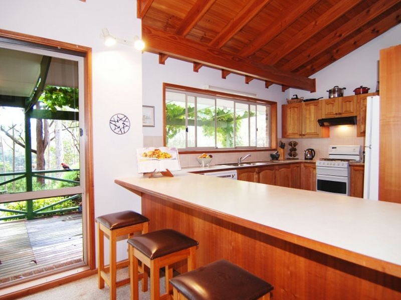 15 Paringa Road, Basin View NSW 2540