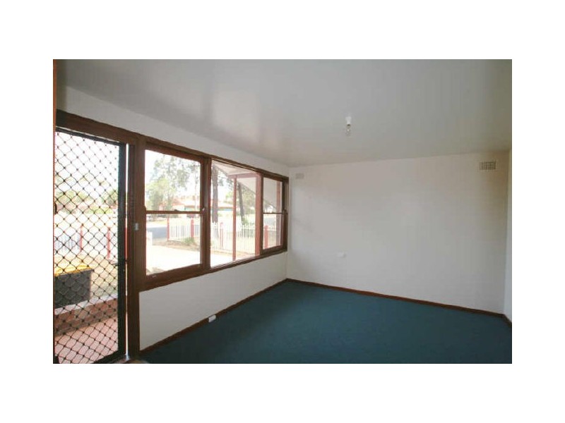 17 Clipper Road, Nowra NSW 2541