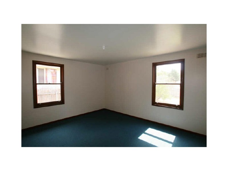 17 Clipper Road, Nowra NSW 2541