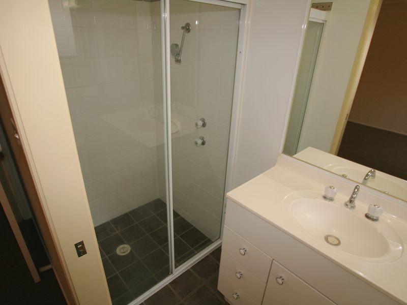 11 St James Crescent, Worrigee NSW 2540