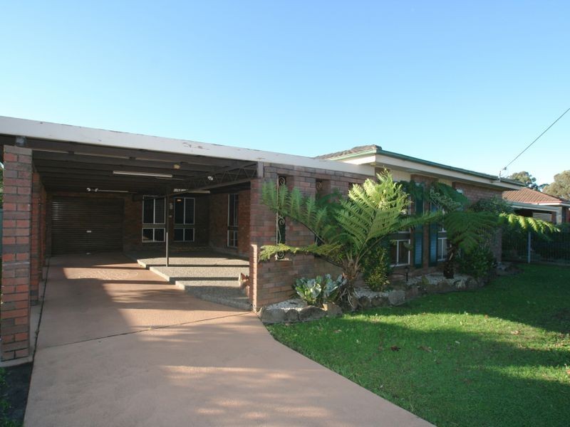 27 Salisbury Drive, Nowra NSW 2541