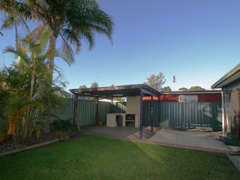 27 Salisbury Drive, Nowra NSW 2541