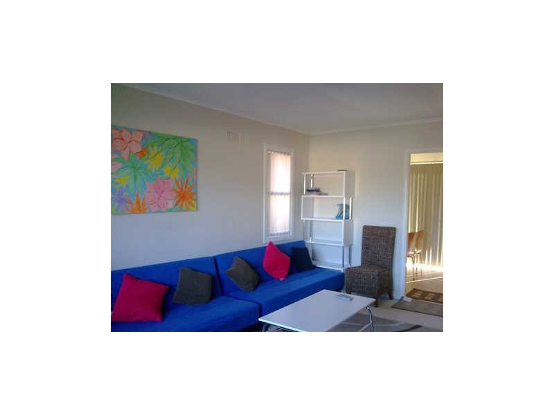 17 McKay Street, Nowra NSW 2541