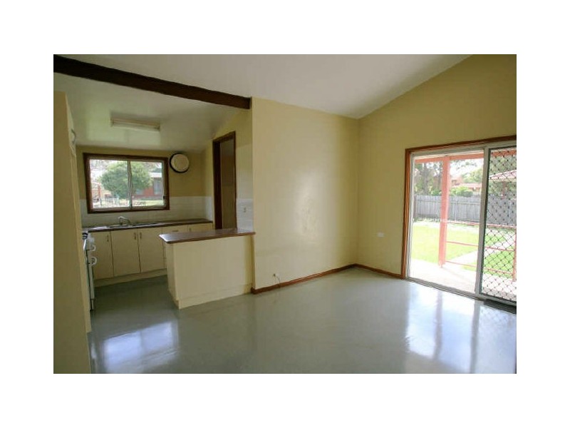 16 Clipper Road, Nowra NSW 2541