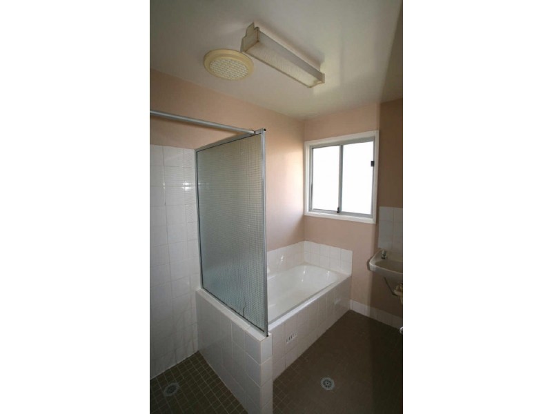 16 Clipper Road, Nowra NSW 2541