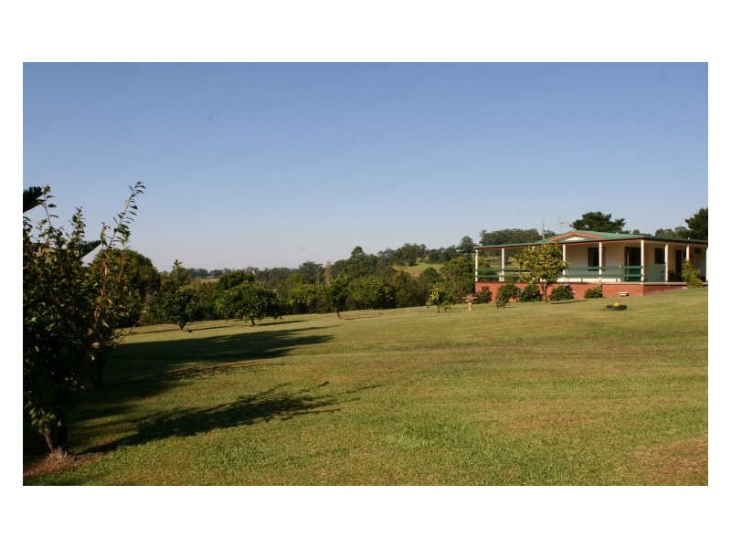 9 Thompson Road, Broughton Village NSW 2535
