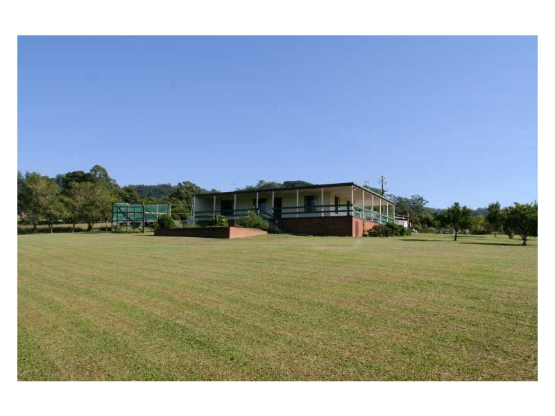 9 Thompson Road, Broughton Village NSW 2535