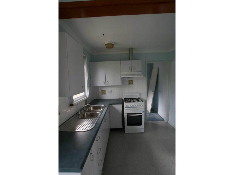 35 Quiberon Street, Nowra NSW 2541