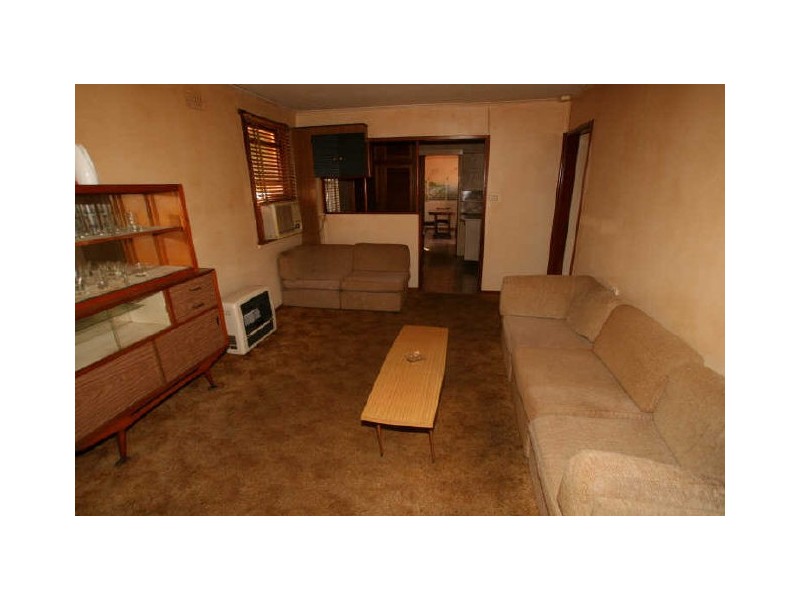 31 Quiberon Street, Nowra NSW 2541