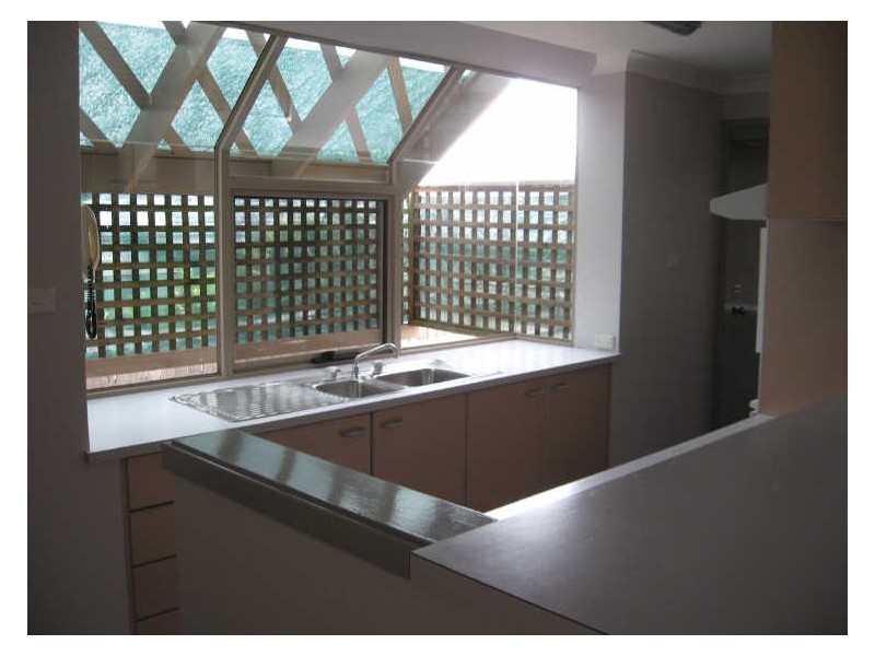 2 Tummell Close, West Nowra NSW 2541