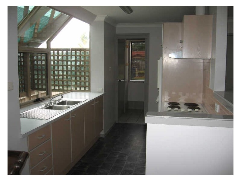 2 Tummell Close, West Nowra NSW 2541