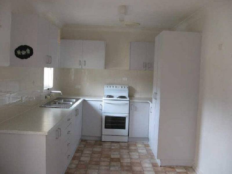 7 Pioneer Pl, Nowra NSW 2541