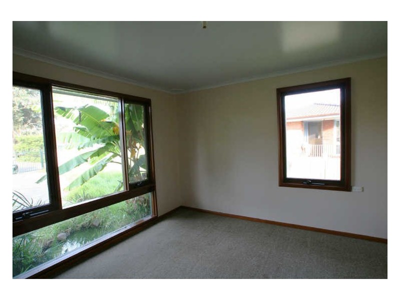 12 Nineveh Close, Nowra NSW 2541