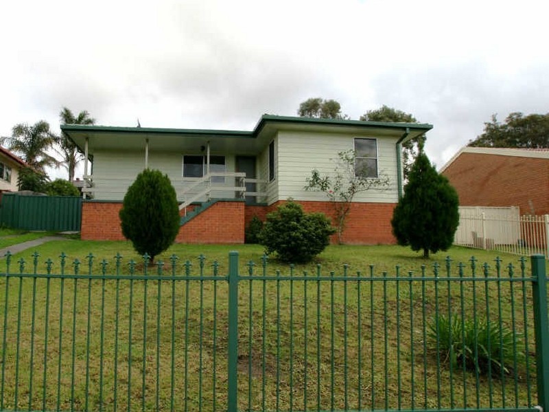 16 Antares Close, Nowra NSW 2541