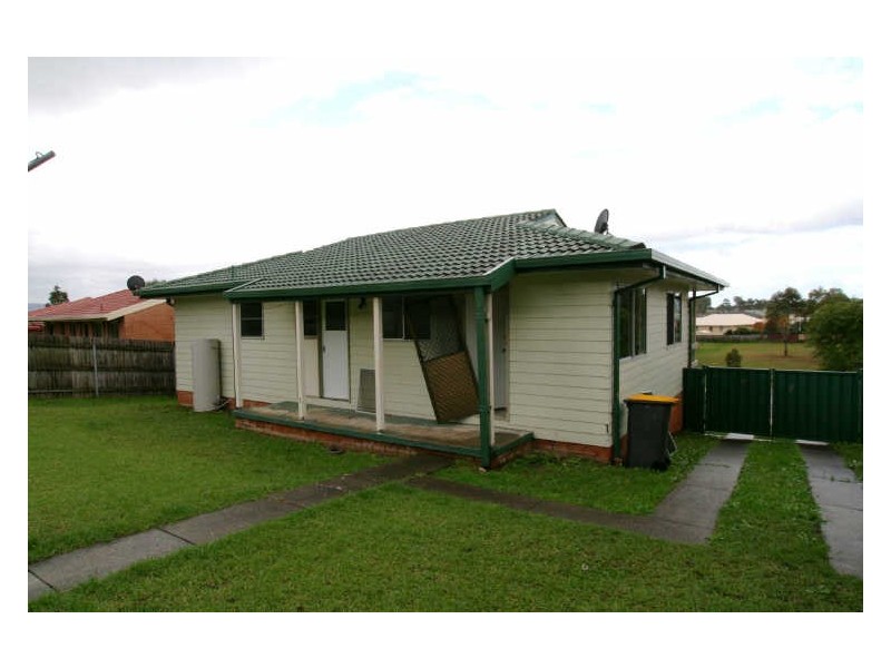 16 Antares Close, Nowra NSW 2541