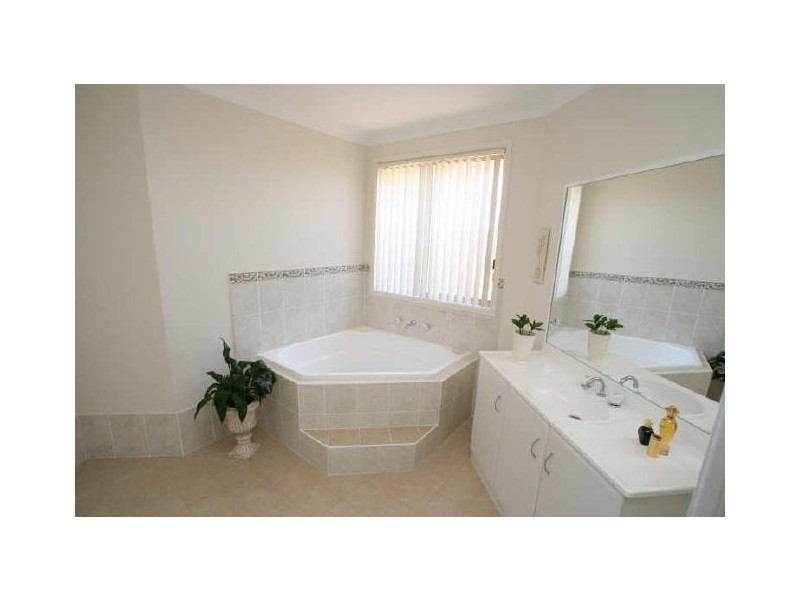 9 Almondbark Road, Worrigee NSW 2540