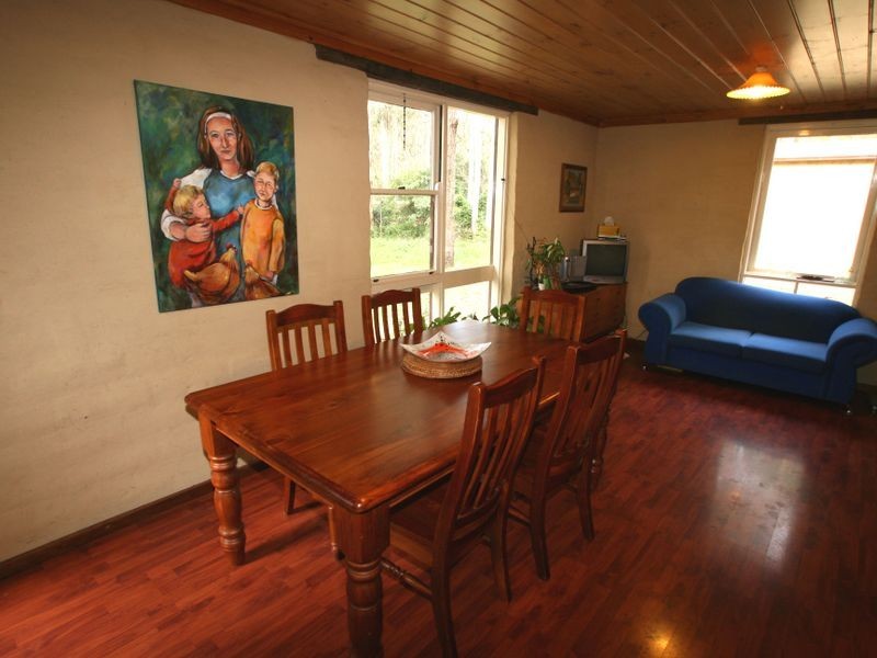 10 Coombah Close, Basin View NSW 2540