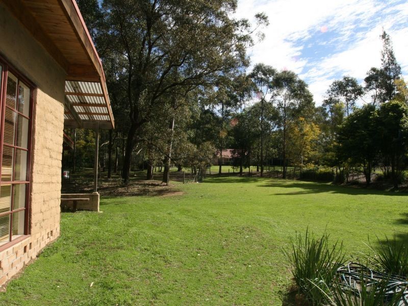 10 Coombah Close, Basin View NSW 2540
