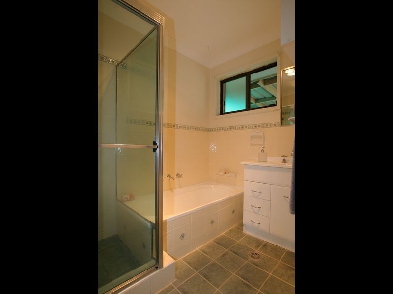 20 Caroola Parade, North Nowra NSW 2541